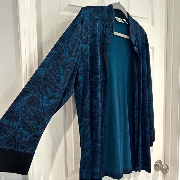 Chico's Design Peacock Slinky Button Up Jacket Top Size 3 Blue Turquoise Black - Picture 7 of 13